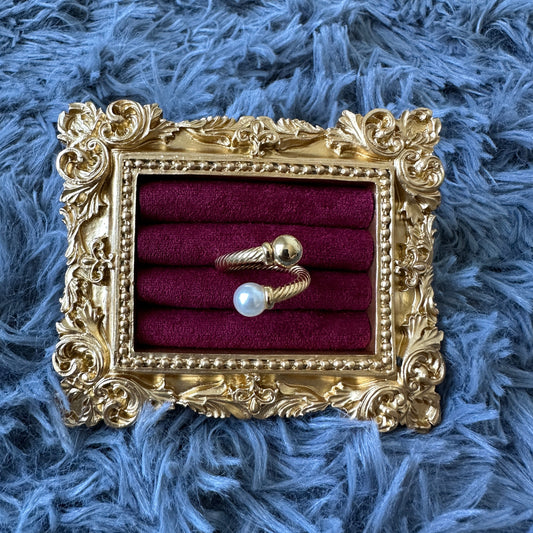 Gold and Pearl Twist